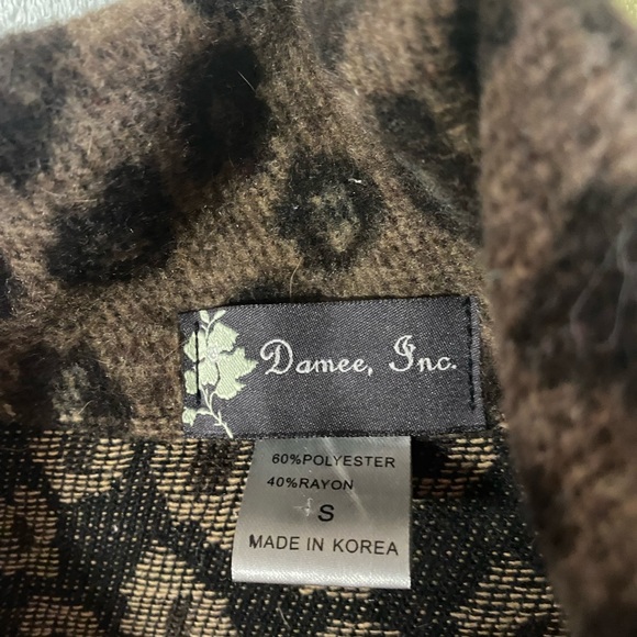 Leopard Print Damee, Inc. Ladies Small Lightweight Jacket - Picture 4 of 6